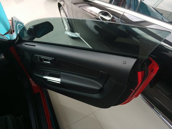 Ford Mustang 2019, 63400 км, за 24136 USD - фото 25