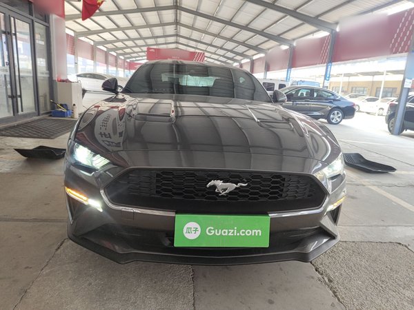 Ford Mustang 2021 2.3T EcoBoost, 2021 года