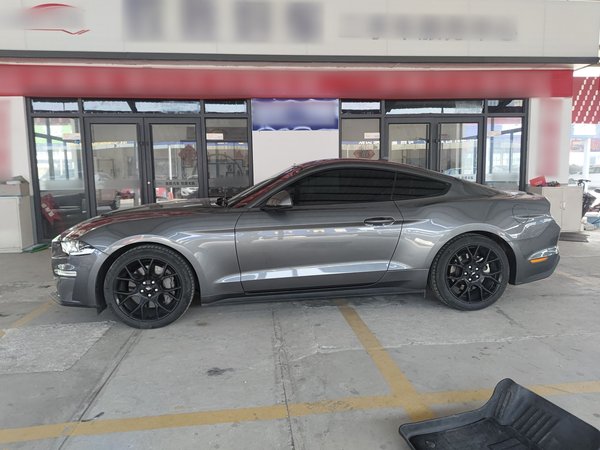 Ford Mustang 2021, 17800 км, за 47668 USD