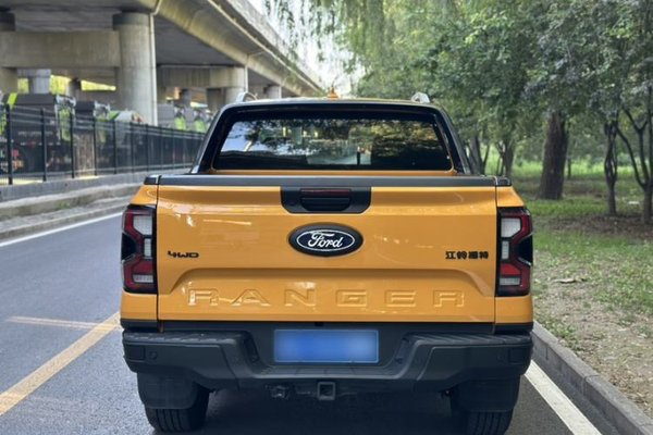 Ford Ranger 2023, 1700 км, за 33286 USD
