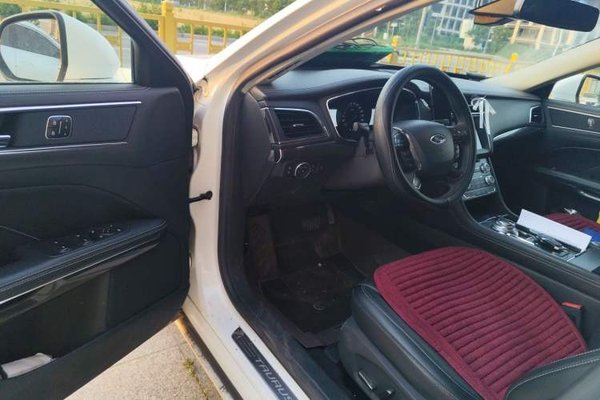 Ford Taurus 2015, 85800 км, за 7832 USD - фото 16