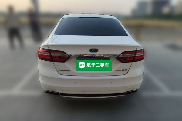 Ford Taurus 2015, 85800 км, за 7832 USD - фото 6