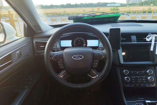 Ford Taurus 2015, 85800 км, за 7832 USD - фото 10