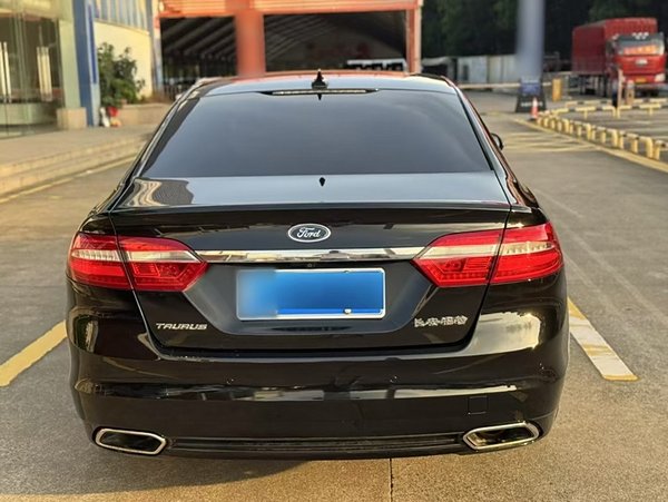 Ford Taurus 2017, 150000 км, за 8330 USD
