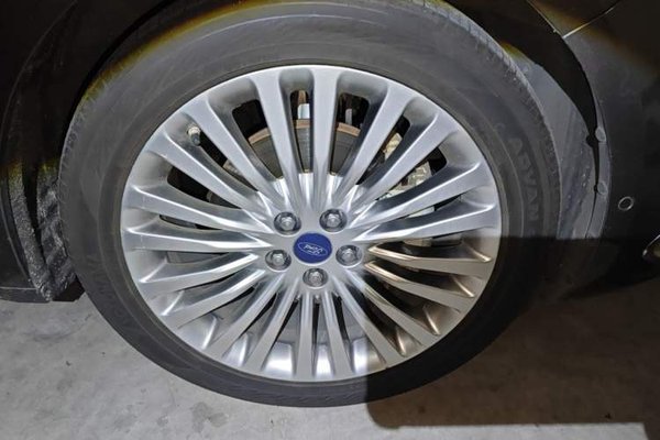 Ford Taurus 2017, 94400 км, за 10163 USD