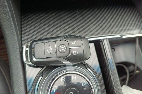 Ford Taurus 2017, 147300 км, за 8994 USD - фото 17