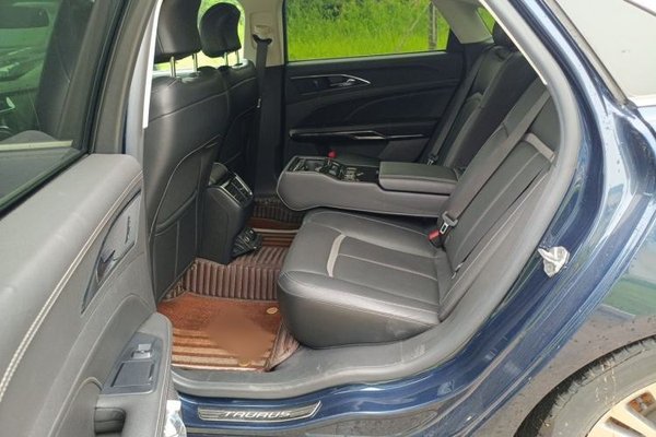 Ford Taurus 2017, 147300 км, за 8994 USD - фото 20