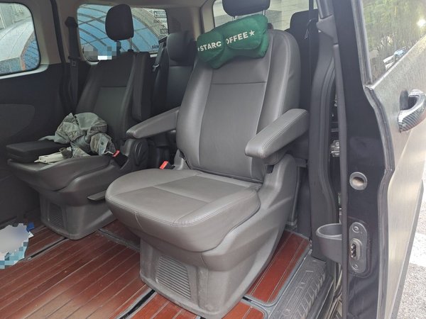 Ford Tourneo Custom 2020, 57000 км, за 16076 USD - фото 18