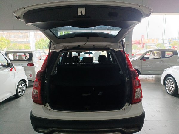 Forthing Joyear X3 2017, 25300 км, за 3935 USD - фото 9