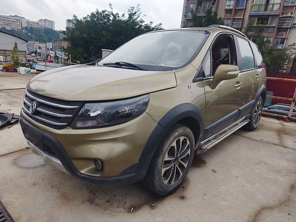 FORTHING Joyear X5 2015 1.6L Manual Luxury Model