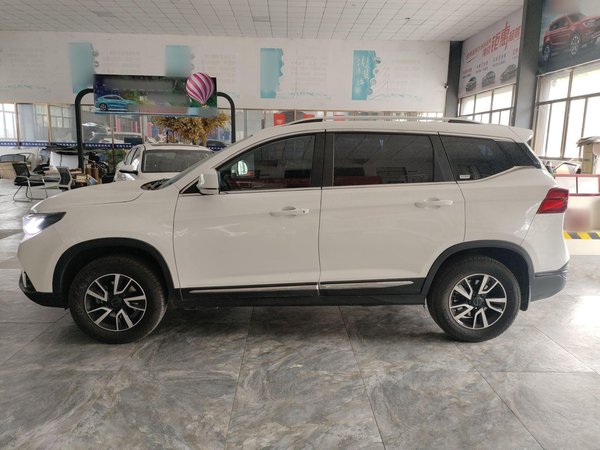 Forthing T5 2022, 18200 км, за 6226 USD