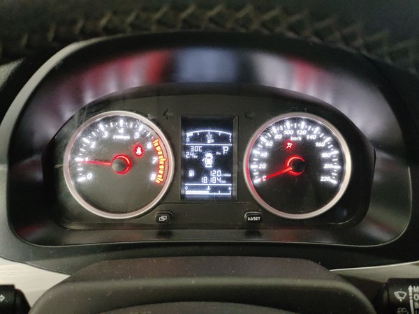 Forthing T5 2022, 18200 км, за 6226 USD - фото 11