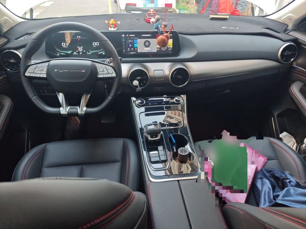 Forthing T5 2021, 10200 км, за 8281 USD - фото 10