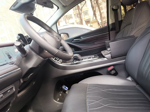 GAC Trumpchi M8 2024, 31600 км, за 26967 USD - фото 16