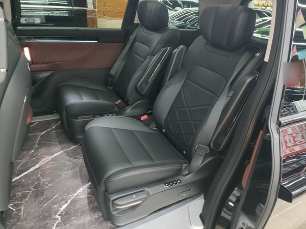 GAC Trumpchi E8 New Energy 2024, 28200 км, за 25211 USD - фото 20
