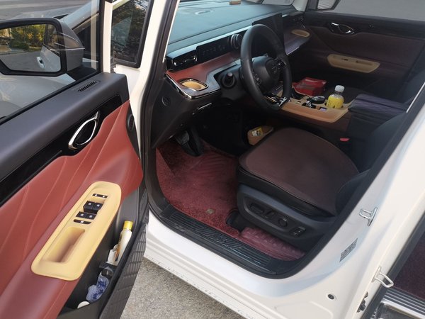 GAC Trumpchi E8 New Energy 2024, 42400 км, за 9999999 USD - фото 17