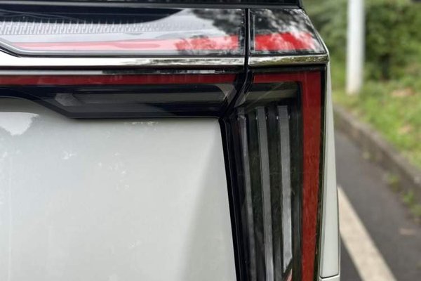 GAC Trumpchi E9 2023, 40800 км, за 29209 USD