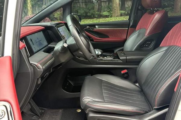 GAC Trumpchi E9 2023, 40800 км, за 29209 USD - фото 11