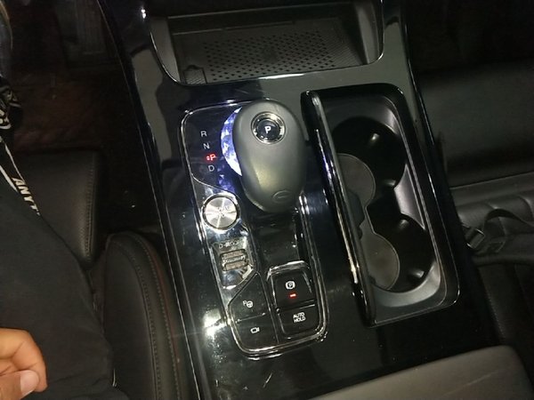 GAC Trumpchi E9 2024, 48000 км, за 35241 USD - фото 17