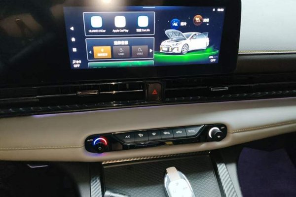 GAC Trumpchi EMPOW 2021, 53600 км, за 10720 USD - фото 15