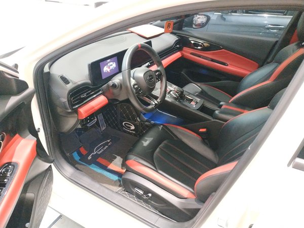 GAC Trumpchi EMPOW 2021, 78100 км, за 9762 USD - фото 18