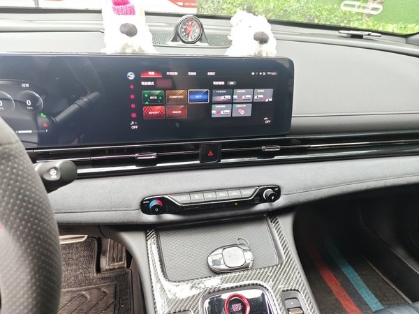 GAC Trumpchi EMPOW 2024, 5300 км, за 17388 USD - фото 12