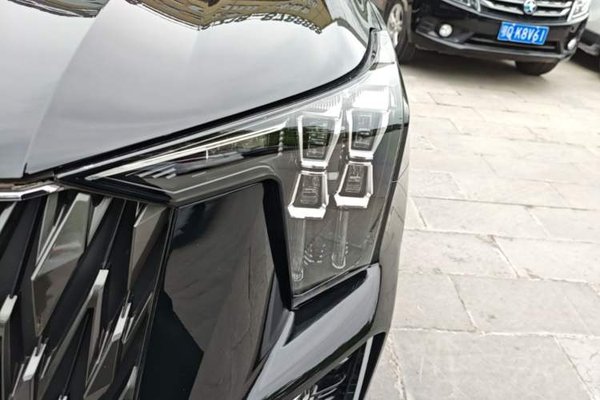 GAC Trumpchi ES9 2024, 13600 км, за 21937 USD - фото 9