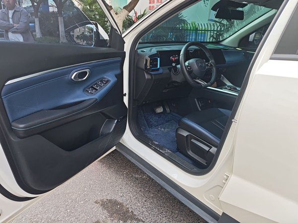 GAC Trumpchi GS3 2023, 27700 км, за 8864 USD - фото 12