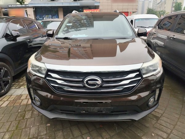 GAC Trumpchi GS4 2015 200T G-DCT Luxury Edition, 2015 года