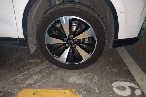 GAC Trumpchi GS4 2018, 17000 км, за 7839 USD