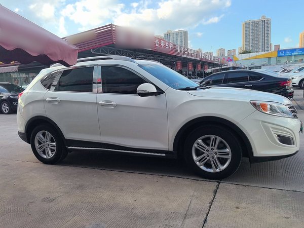 GAC Trampchi GS5 2013, 105600 км, за 3788 USD