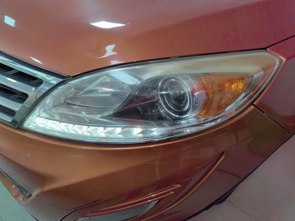 GAC Trumpchi GS5 2014 2.0L Automatic Two-Wheel Drive Deluxe Edition, 2014 года