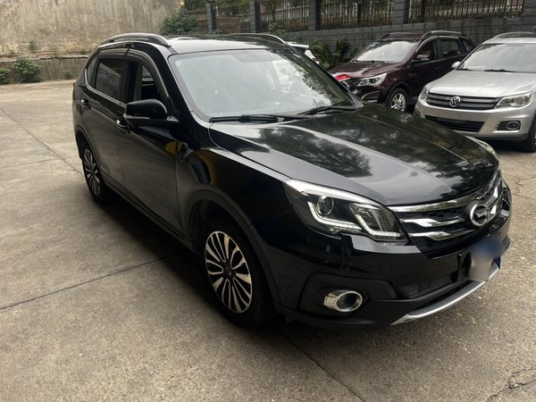 GAC Trumpchi GS5 Super 2015 2.0L Automatic Two-Wheel Drive Luxury Navigation Edition, 2015 года