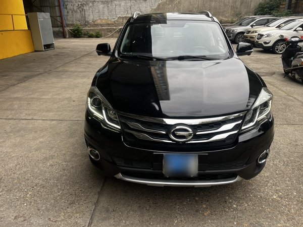 GAC Trumpchi GS5 Super 2015 2.0L Automatic Two-Wheel Drive Luxury Navigation Edition, 2015 года