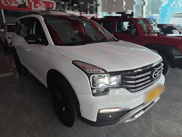 GAC Trumpchi GS8 2017 320T Two-Wheel Drive Luxury Smart Connectivity Version (7 Seats), 2017 года
