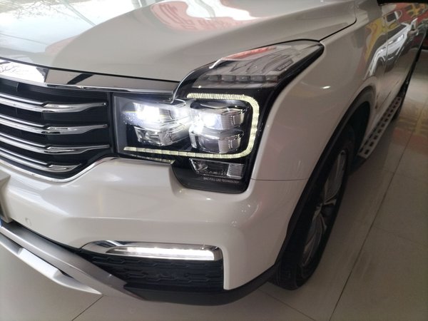 GAC Trumpchi GS8 2017 320T Two-Wheel Drive Luxury Smart Connectivity Version (7 Seats), 2017 года