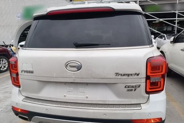 GAC Trumpchi GS8 2017, 99800 км, за 8476 USD