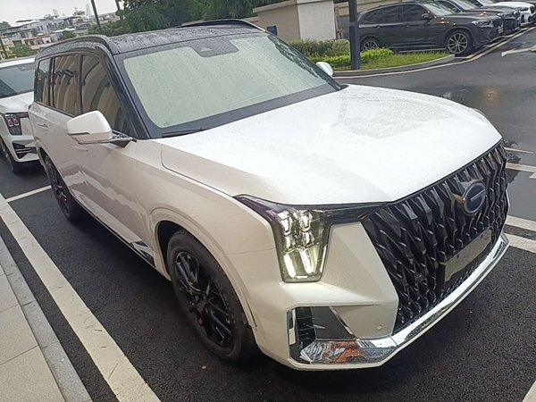 GAC Trumpchi GS8 2024, 20200 км, за 22069 USD