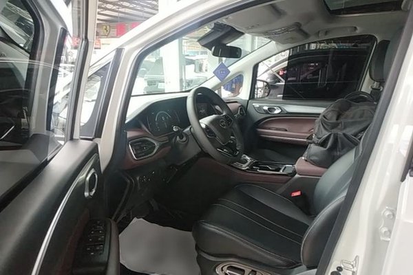GAC Trumpchi M6 2023, 11900 км, за 14523 USD - фото 18