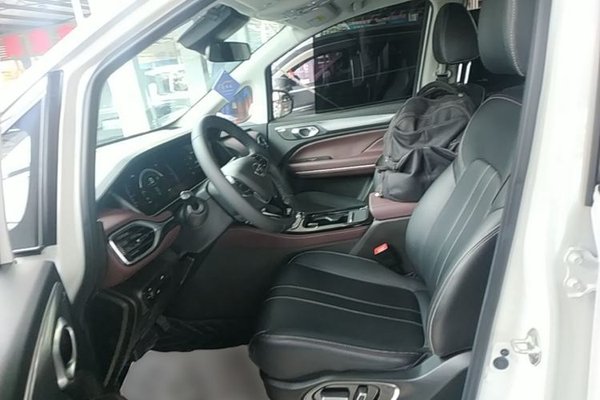 GAC Trumpchi M6 2023, 11900 км, за 14523 USD - фото 17