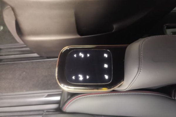 GAC Trumpchi M8 2023, 34800 км, за 26625 USD - фото 13