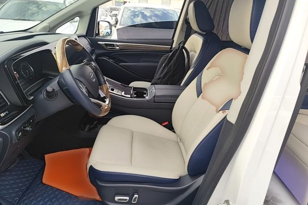 GAC Trumpchi M8 2023, 24600 км, за 21887 USD - фото 22