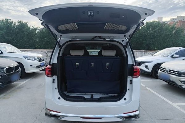GAC Trumpchi M8 2023, 24600 км, за 21887 USD - фото 27
