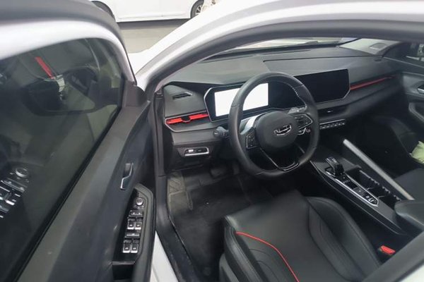 Geely Auto Binray 2024, 15600 км, за 10017 USD - фото 19