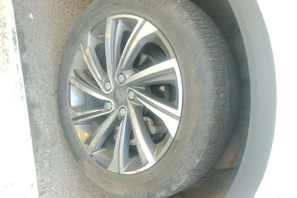 Geely Auto Coolray 2019, 81800 км, за 7378 USD - фото 8