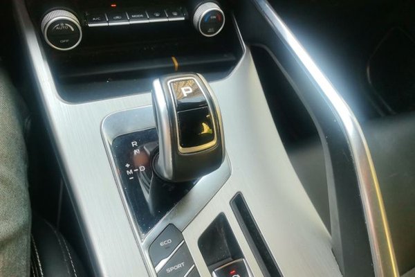 Geely Auto Coolray 2019, 81800 км, за 7378 USD - фото 13