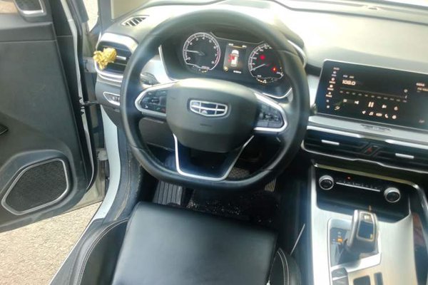 Geely Auto Coolray 2019, 81800 км, за 7378 USD - фото 9