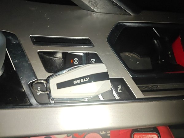 Geely Auto Coolray 2020, 40900 км, за 8612 USD - фото 9