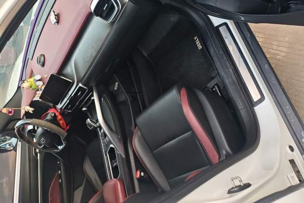 Geely Auto Coolray 2020, 56200 км, за 8031 USD - фото 15