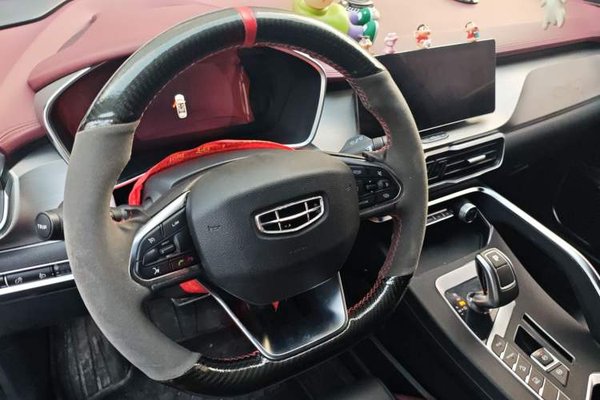 Geely Auto Coolray 2020, 56200 км, за 8031 USD - фото 10